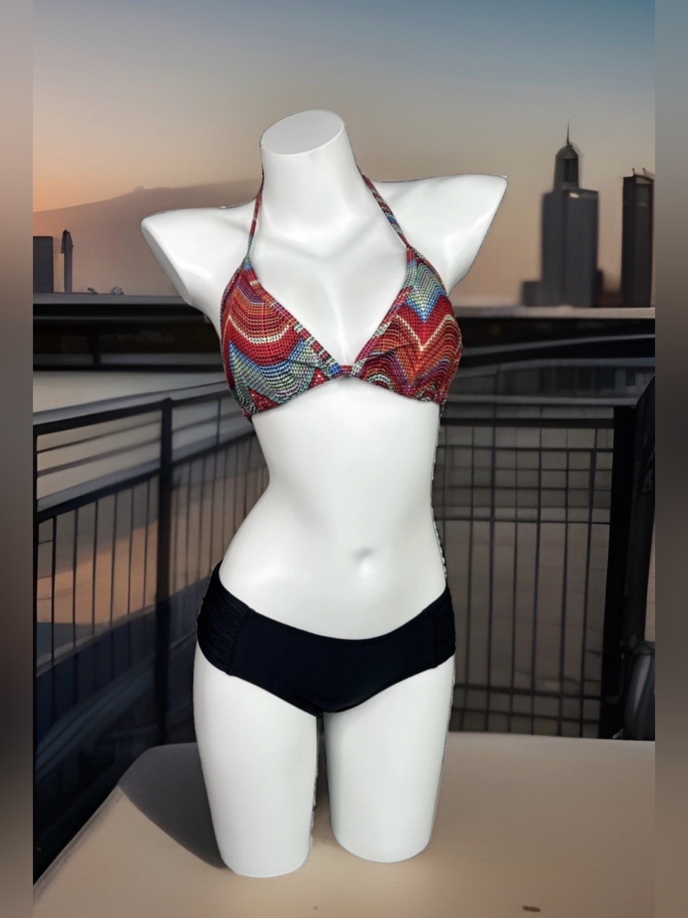 Ocean Blues 2 Piece Bikini Chevron Pattern Top/Solid Black Bottoms Women S NWT